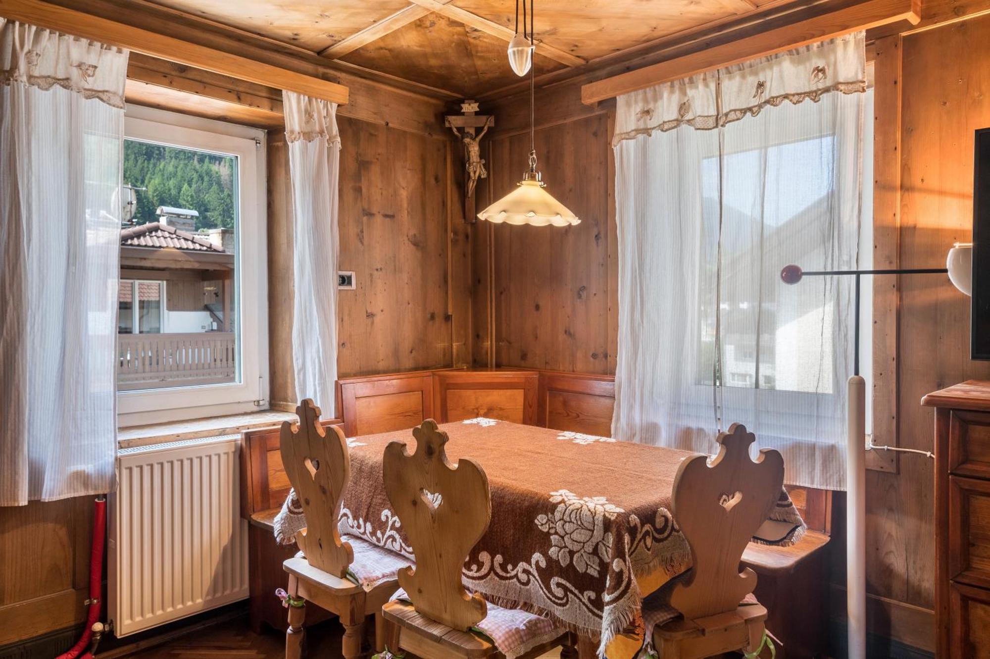 Enrich Apartment Urtijëi Buitenkant foto