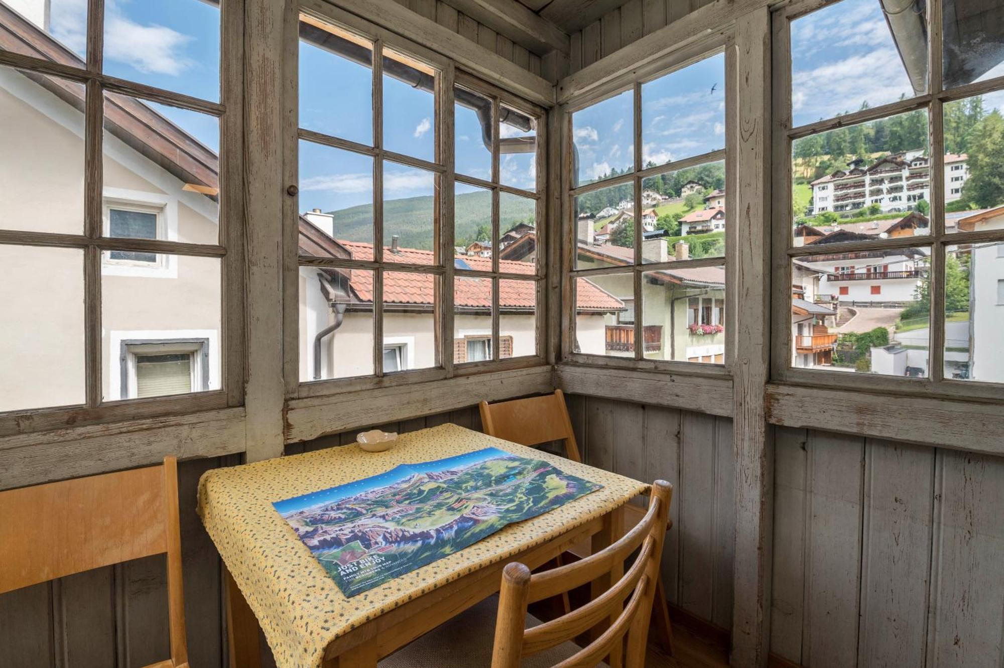 Enrich Apartment Urtijëi Buitenkant foto